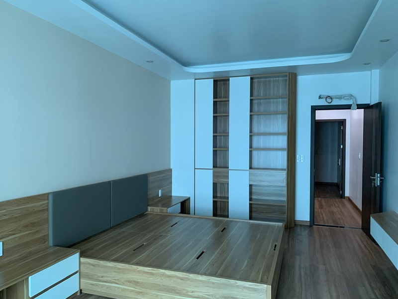 BÁN NHÀ ĐỘC LẬP 5 TẦNG – CẦU THANG MÁY – VỊ TRÍ ĐẮC ĐỊA TẠI LÊ HỒNG PHONG, HẢI PHÒNG 